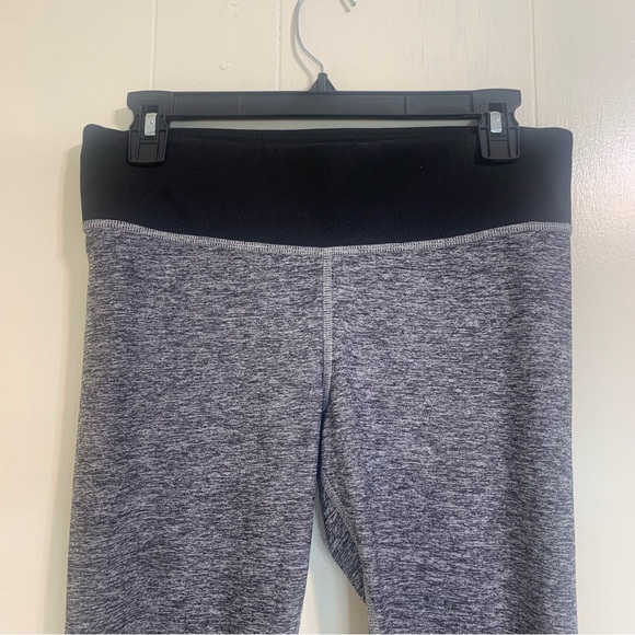 PINK Victoria Secret Gray Yoga Legging Mid-Rise Full Leg Leggings Size Small - Picture 5 of 11